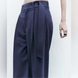 Zara NWT Pleated Wide Leg Trousers in navy